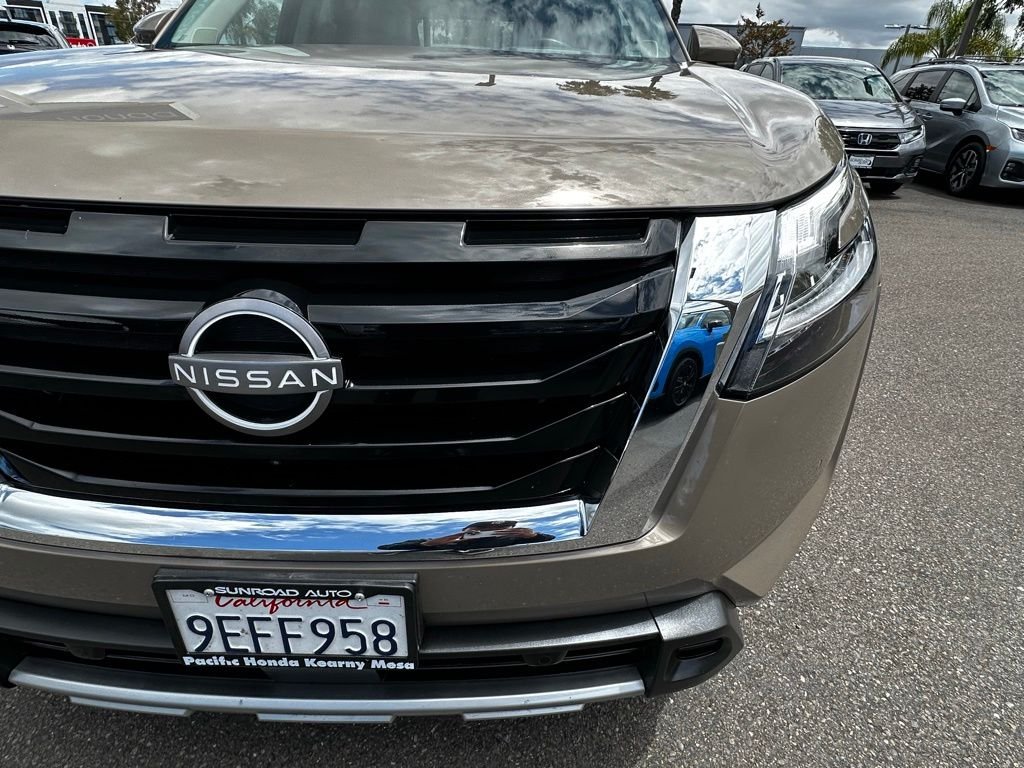 Used 2023 Beige Nissan Platinum image 5