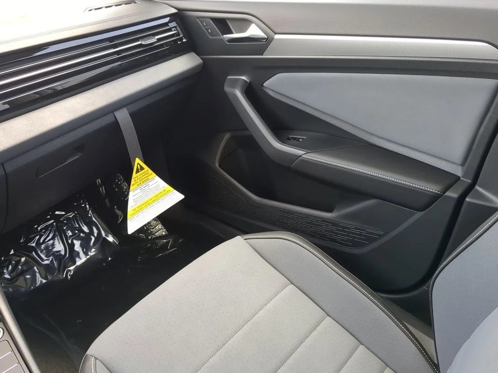 New 2026 Gray Volkswagen 1.5T SE image 15