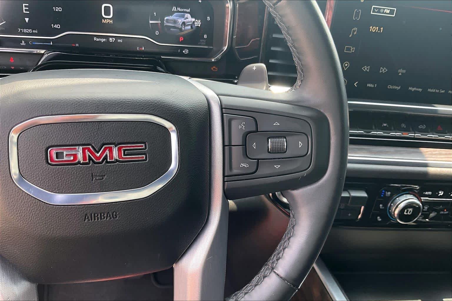 Used 2024 Onyx Black GMC SLT image 24