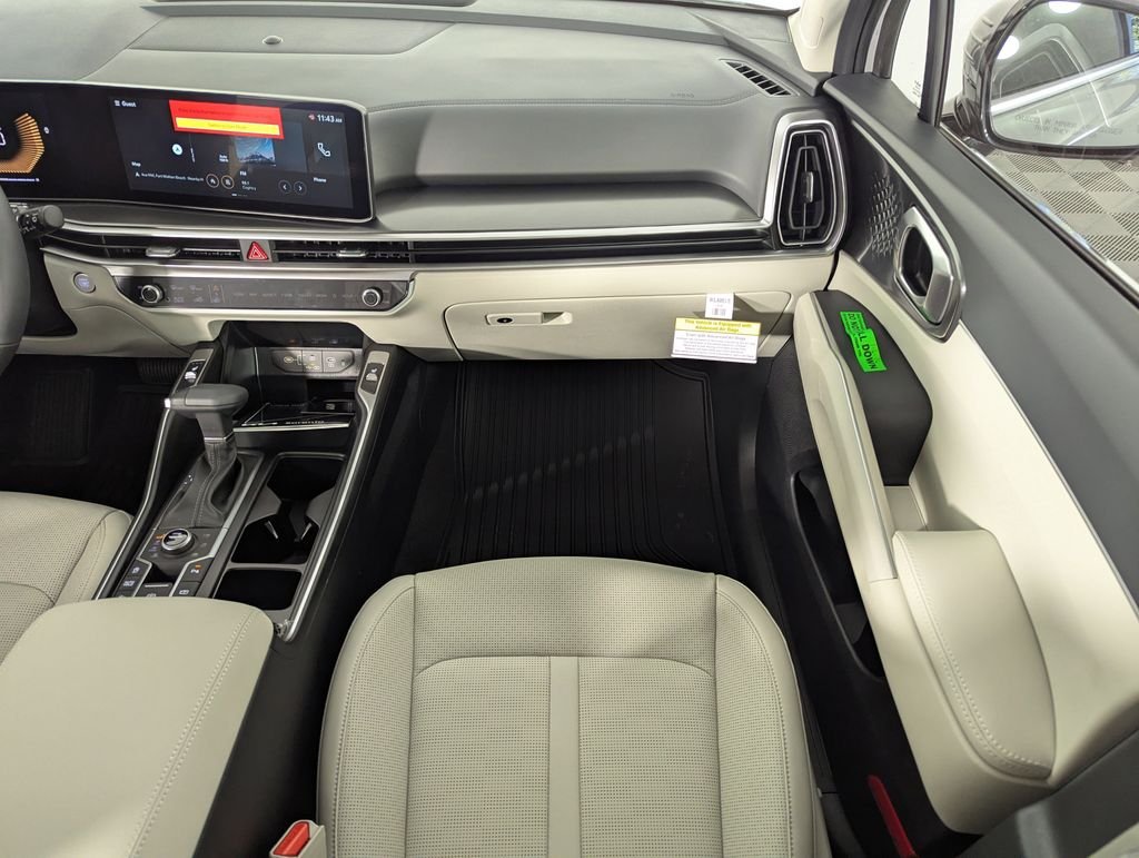 New 2026 Wolf Gray Kia EX image 16