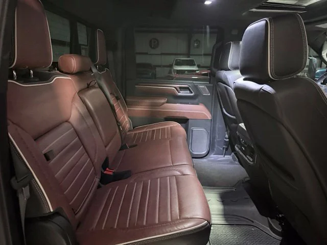 Used 2025 Silver GMC Denali Ultimate image 15