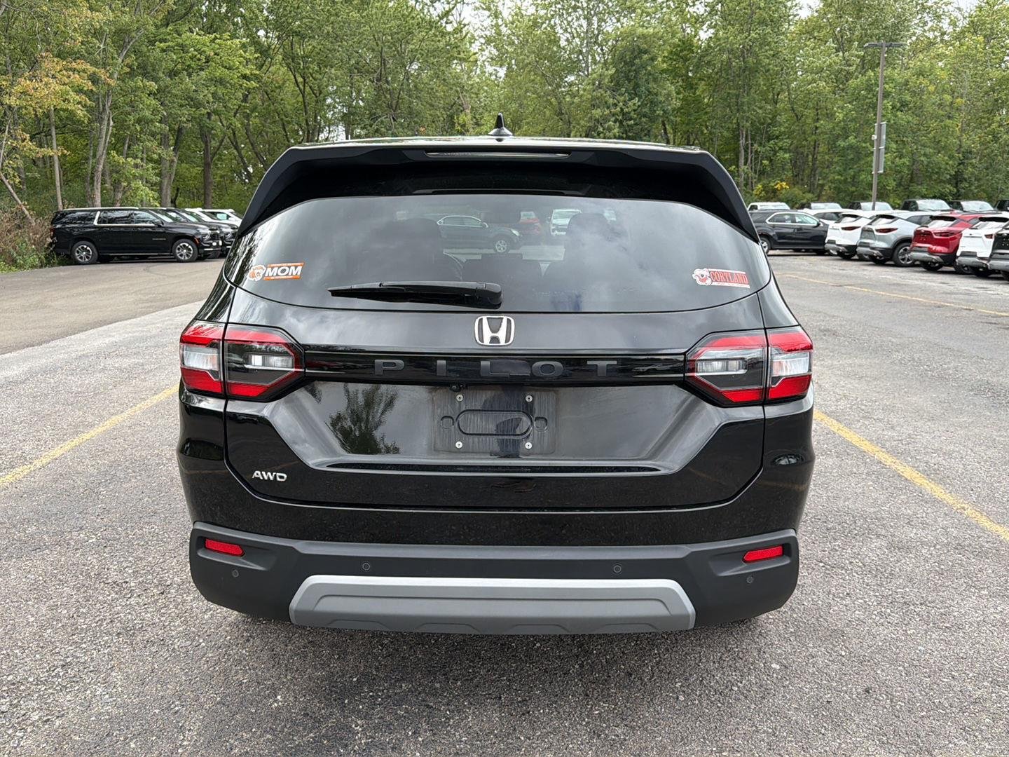 Used 2025 Crystal Black Pearl Honda EX-L image 9