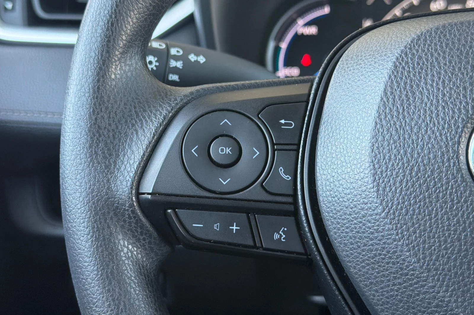 Used 2024 Silver Toyota LE image 29