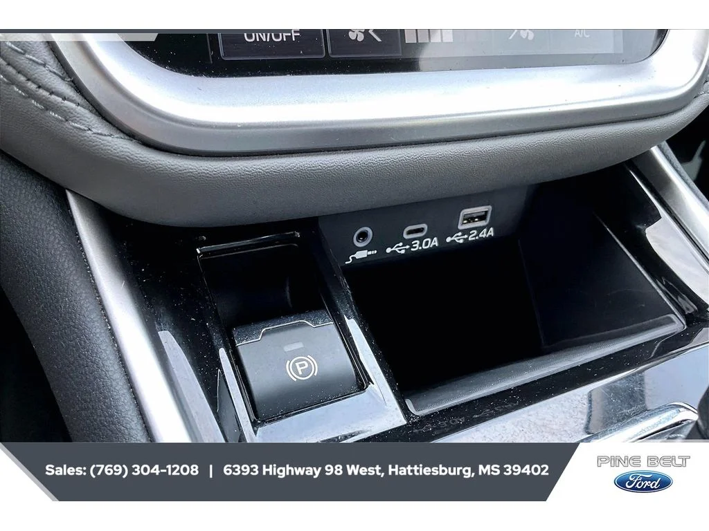 Used 2023 Crystal Black Silica Subaru Premium image 24