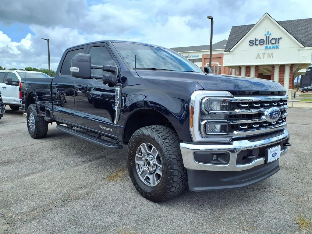 Used 2025 Blue Ford Lariat image 14