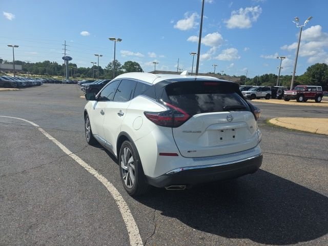 Used 2019 White Nissan SL image 5