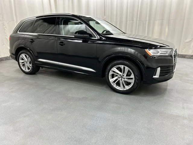 2022 Audi Q7 45 Premium Plus quattro Tiptronic's photo
