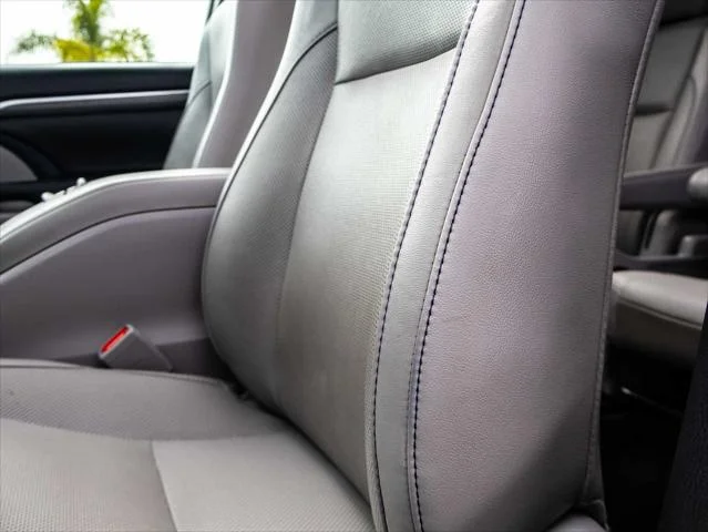 Certified Used 2017 PREDAWN GRAY MICA Toyota  image 17