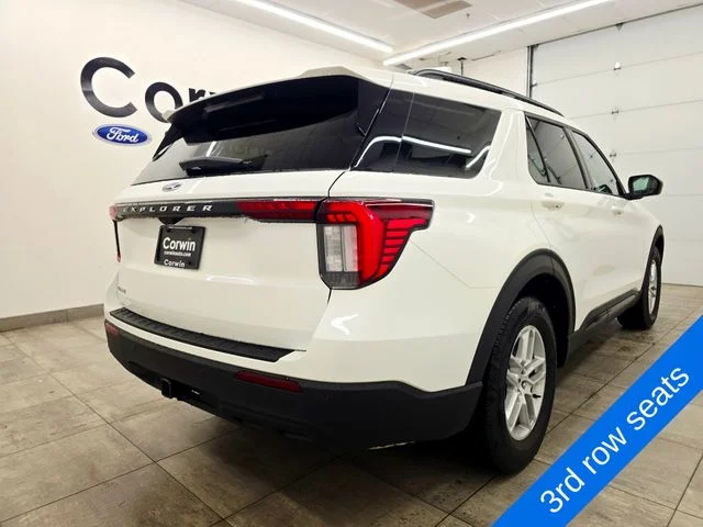 New 2026 Star White Metallic Tri-Coat Ford Active image 5