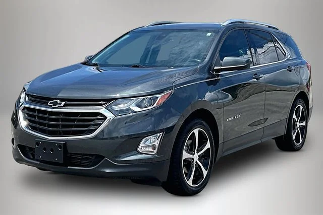Used 2020 Chevrolet Equinox LT with VIN 2GNAXKEV0L6168949 for sale in Florence, AL