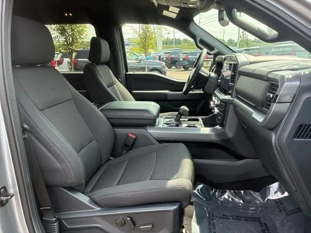 New 2026 Iconic Silver Metallic Ford XLT image 40