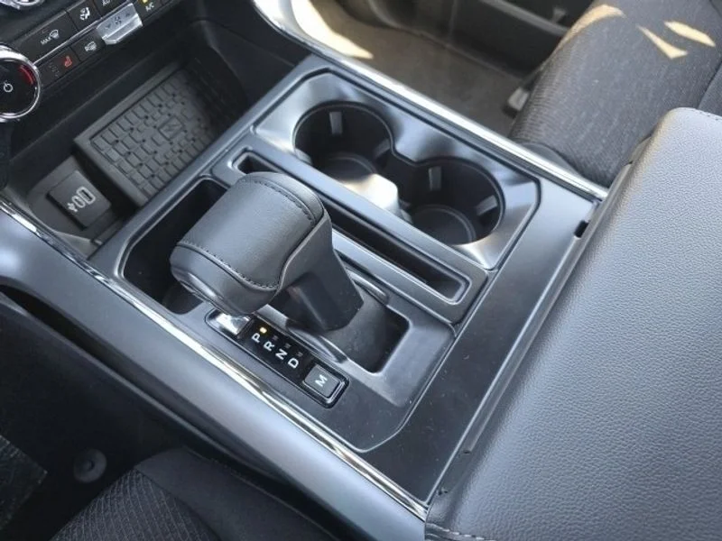 2025 Ford F-150 XLT - Photo 19