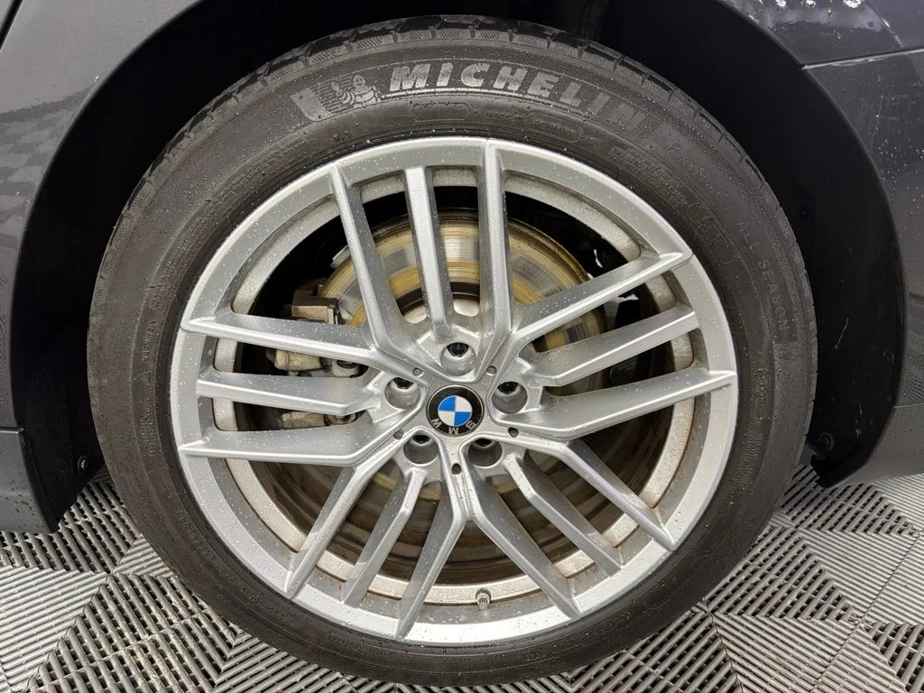 Certified Used 2024 Dark Graphite Metallic BMW 540i xDrive image 9
