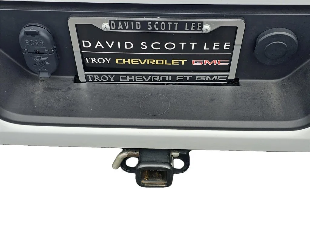 Used 2026 Summit White Chevrolet RST image 9
