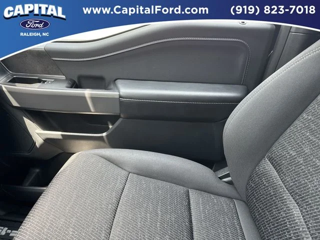 Used 2025 Black Ford XLT image 28