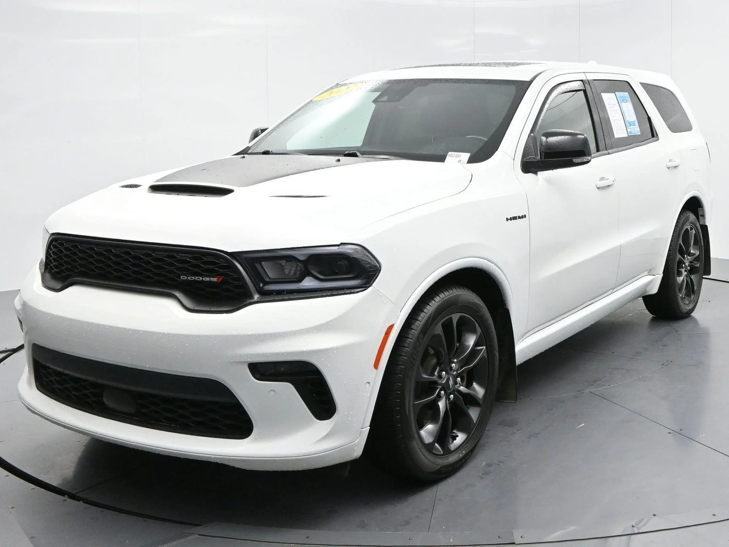 Used 2022 White Knuckle Clearcoat Dodge R/T Plus image 3