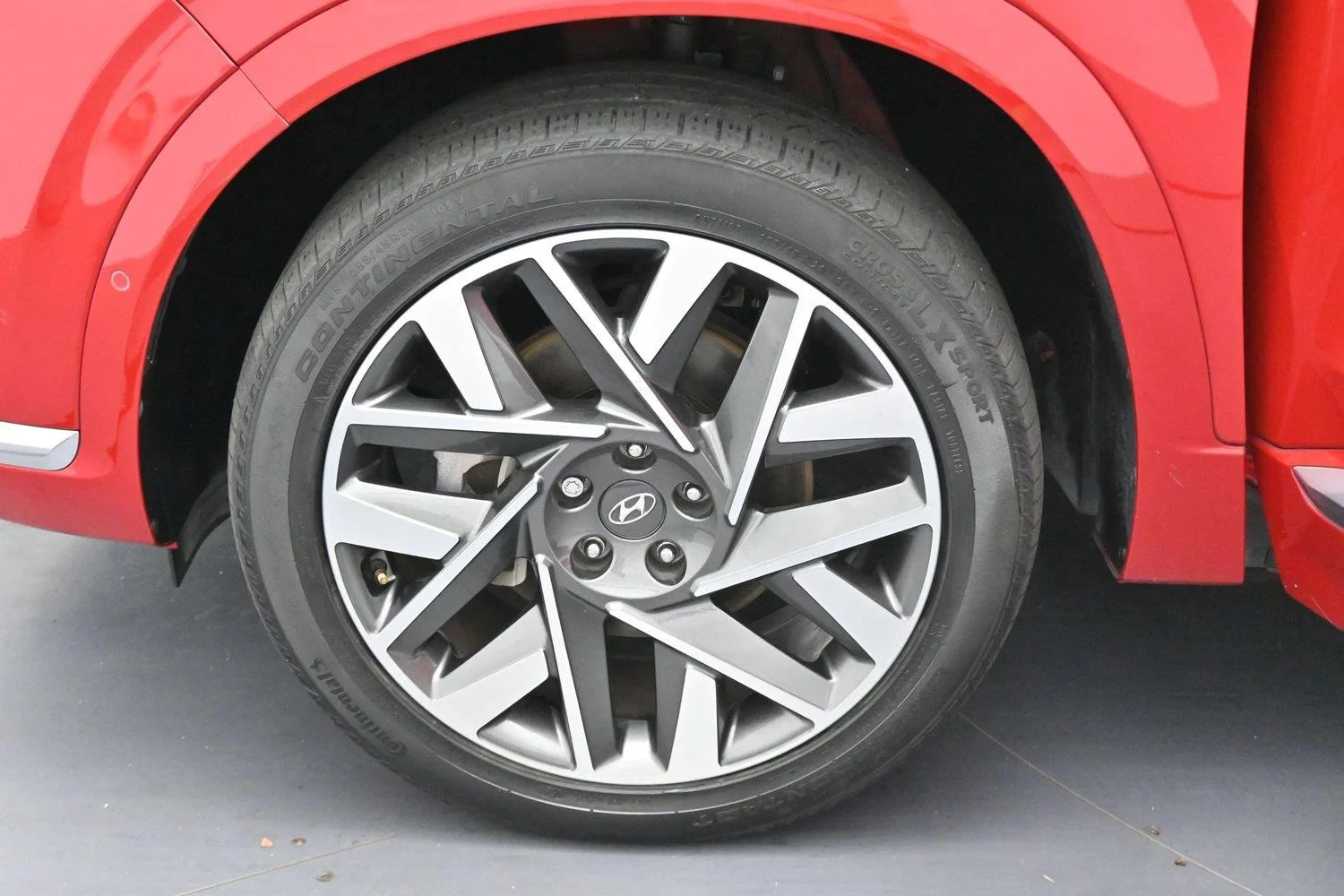 Used 2023 Red Hyundai Calligraphy image 38
