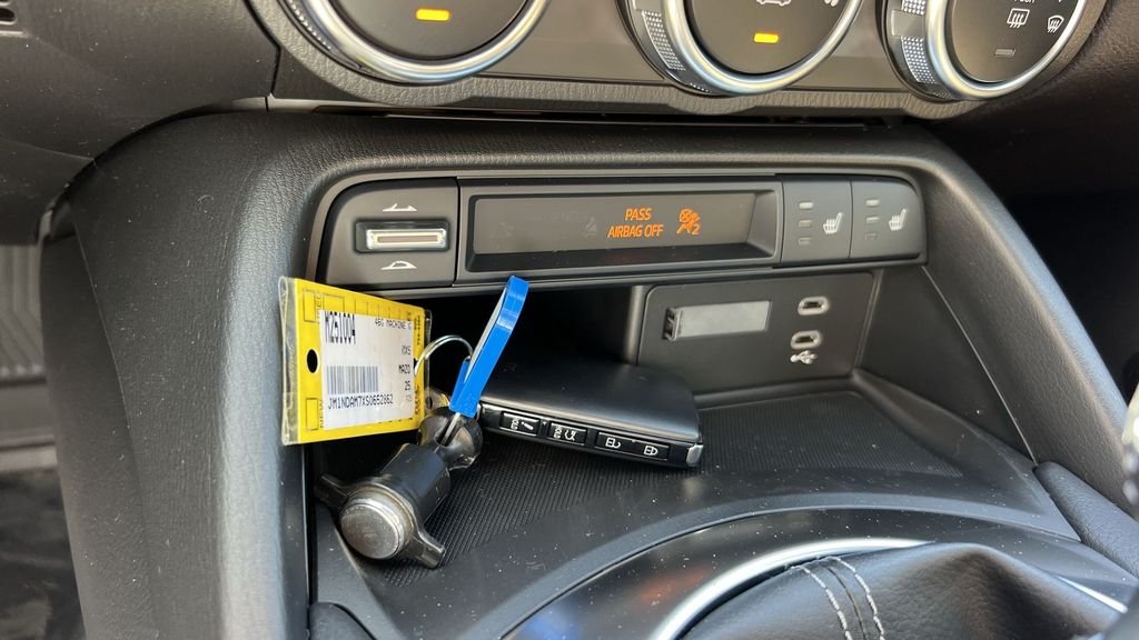 2025 Mazda MX-5 Miata RF Grand Touring - Photo 52