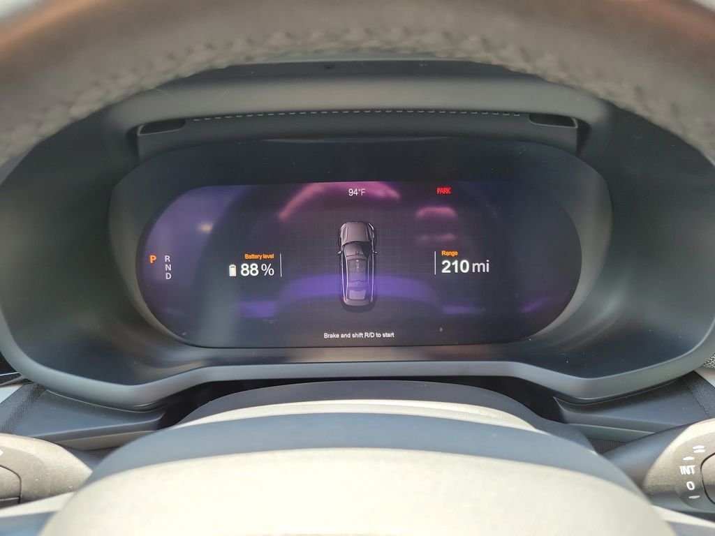 Used 2023  Polestar Long Range Dual Motor image 23