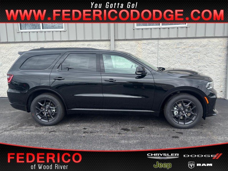 New 2026 Diamond Black Clear-Coat Exterior Paint Dodge GT Plus HEMI V8 AWD image 1