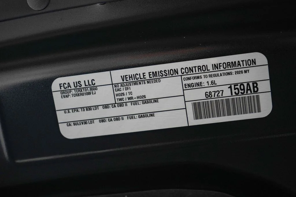 New 2026 Diamond Black Crystal Pearlcoat Jeep Limited image 27