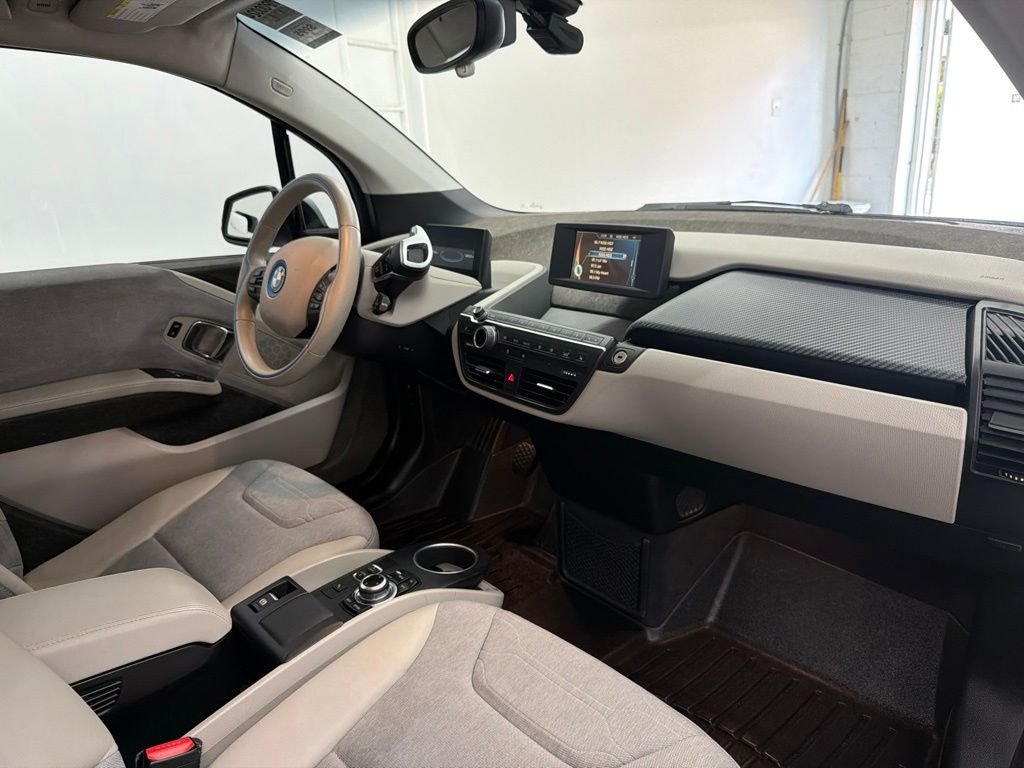 Used 2014 White BMW with Range Extender image 33
