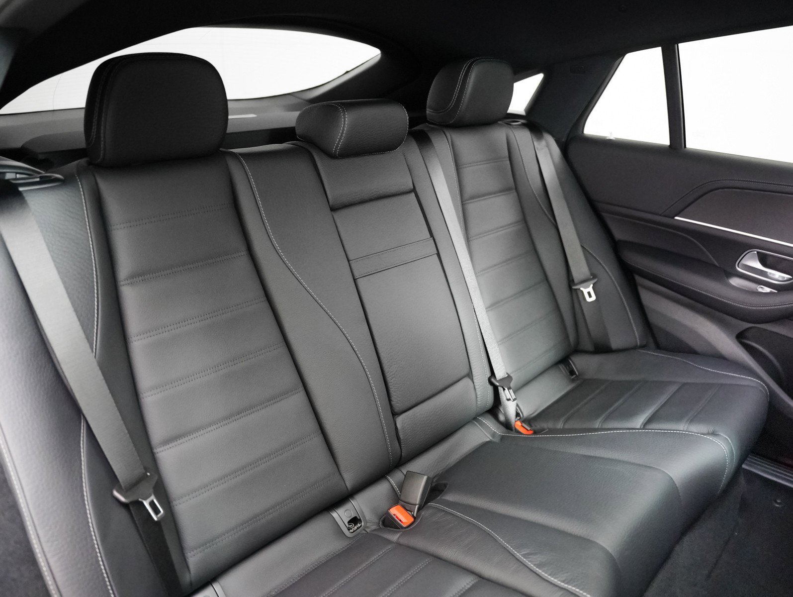 New 2026 MANUFAKTUR Alpine Grey Mercedes-Benz GLE 450 image 10
