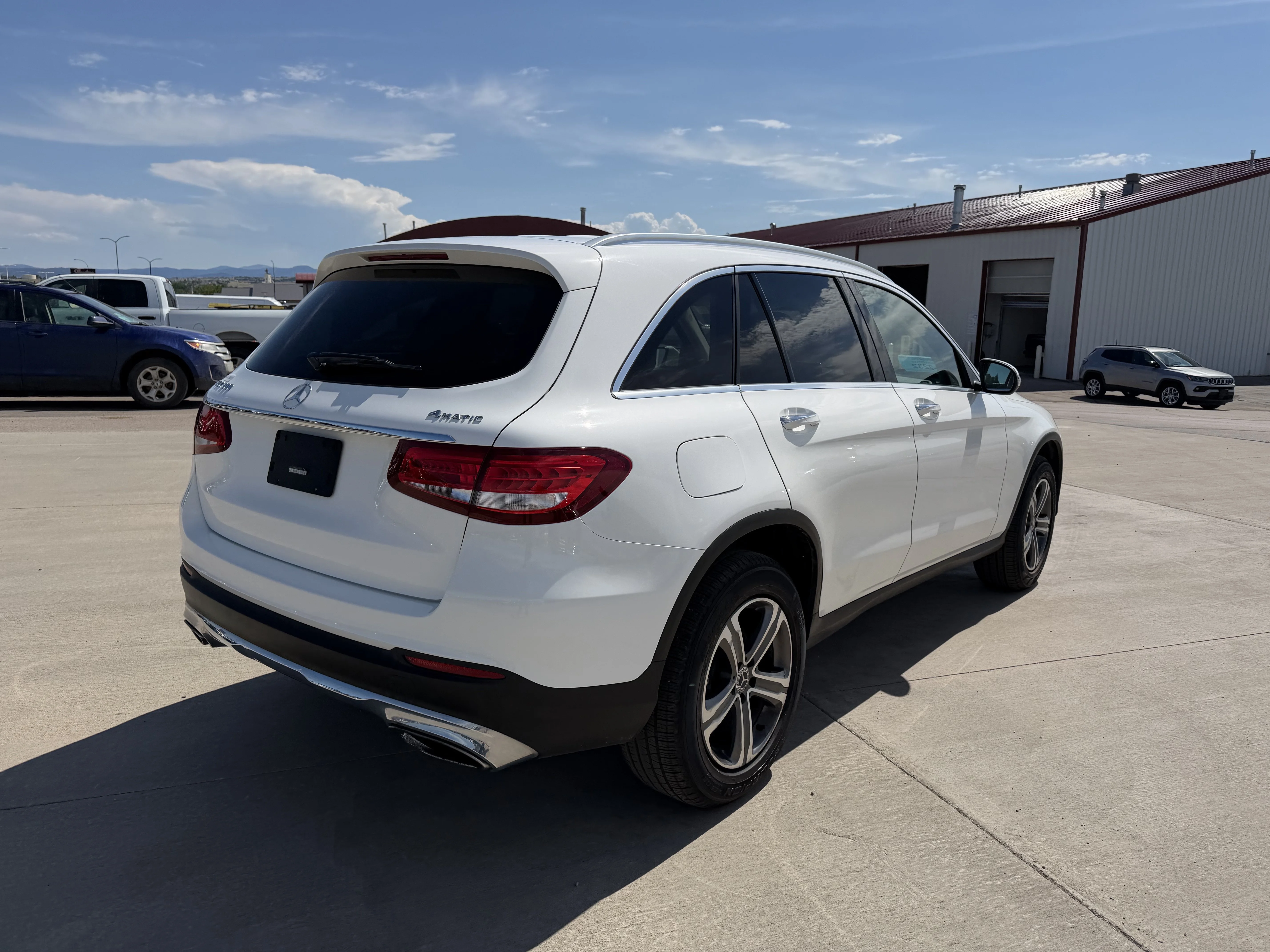 Used 2019 White Mercedes-Benz GLC 300 image 5