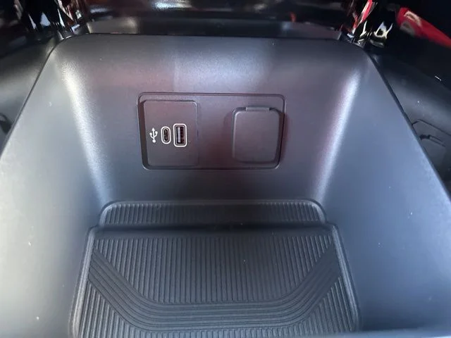 New 2026 Agate Black Metallic Ford Platinum™ image 26
