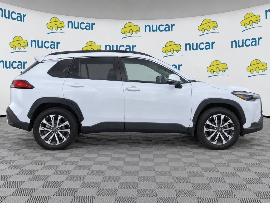 Used 2023 Beige Toyota XLE image 8