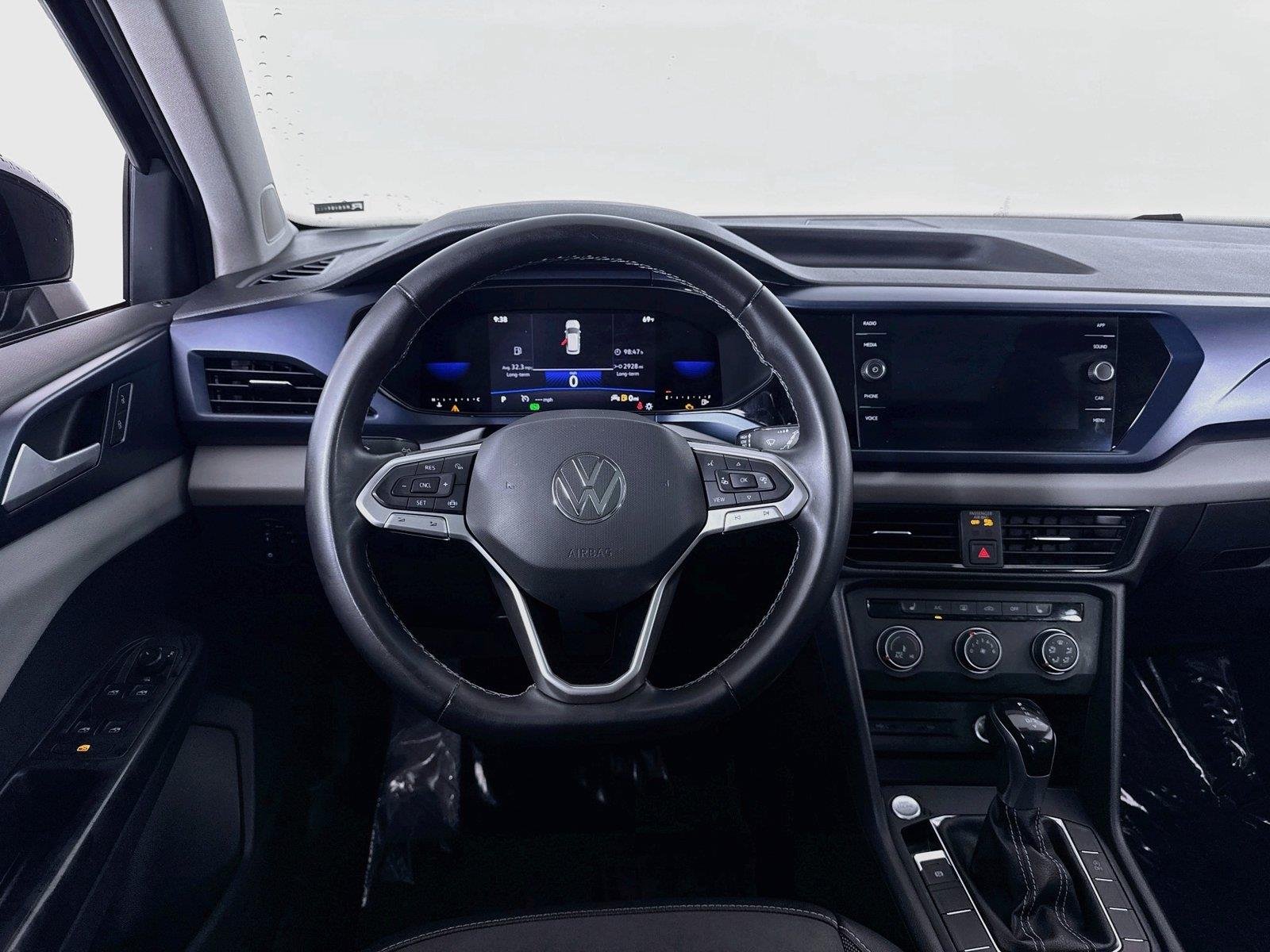Used 2022 Deep Black Pearl Volkswagen SE image 22