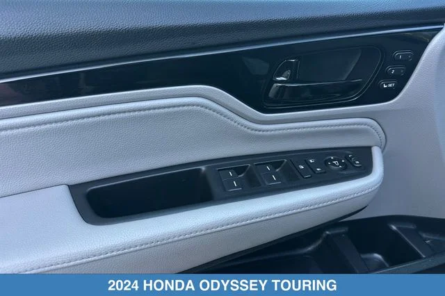2024 Honda Odyssey Touring - Photo 13