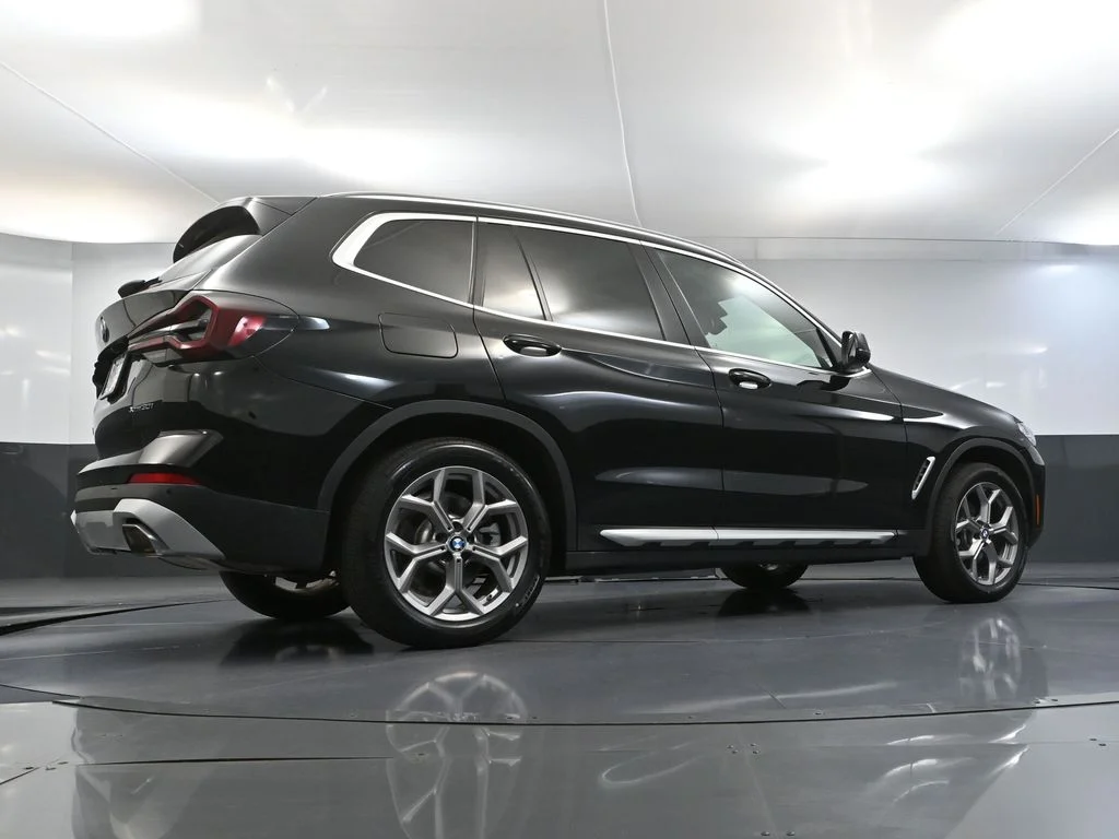 Used 2023 Black BMW xDrive30i image 54