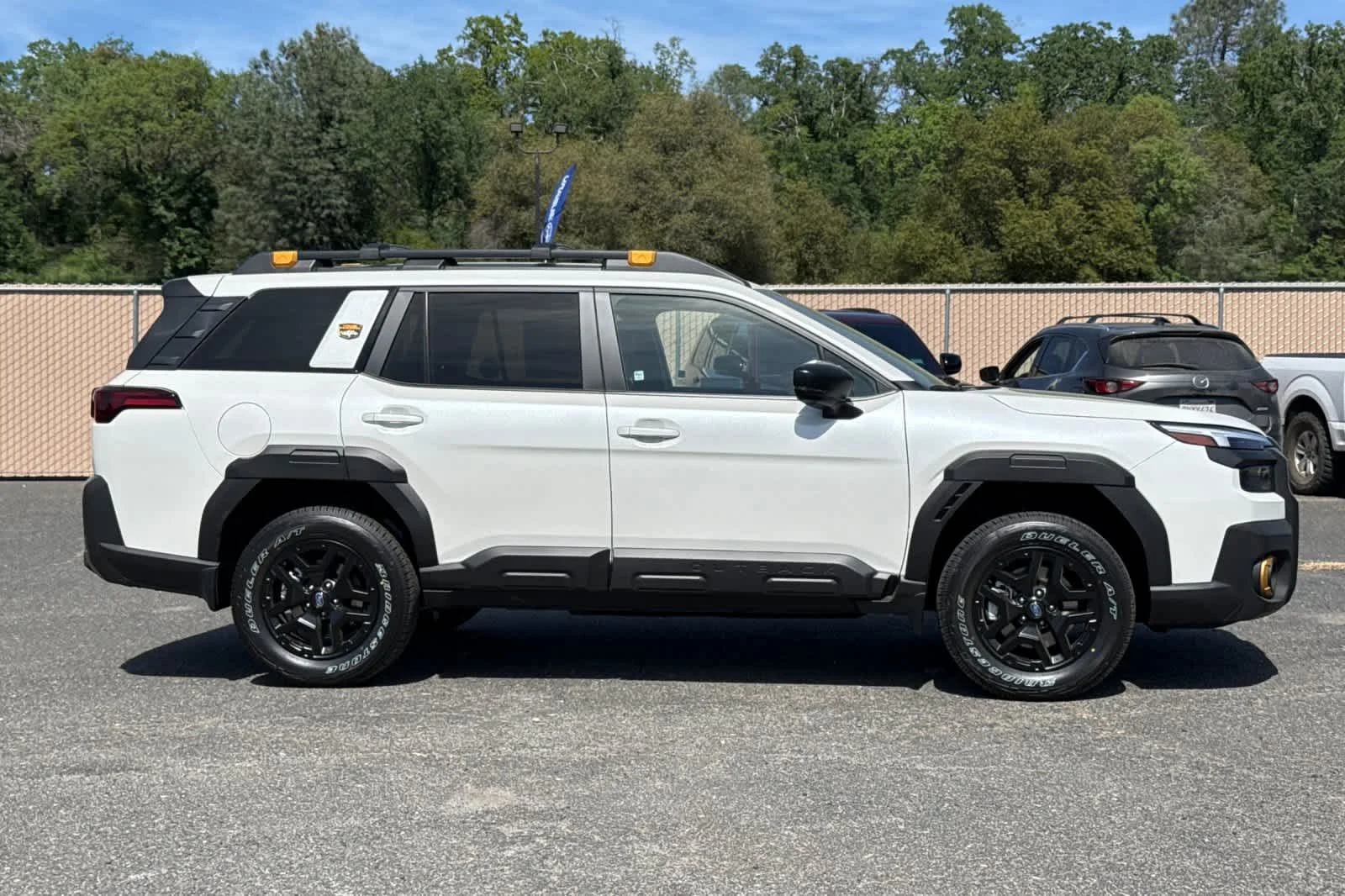 New 2026 CRYSTAL WHITE PEARL Subaru Wilderness image 2