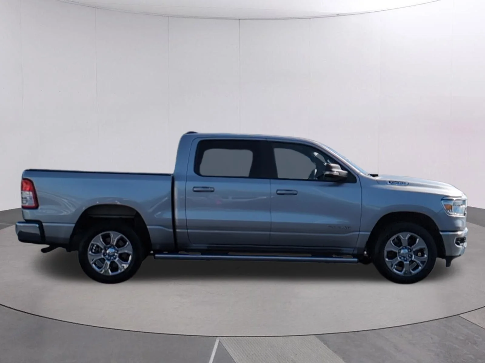 Used 2022 Billet Silver Metallic Clearcoat Ram Big Horn image 7