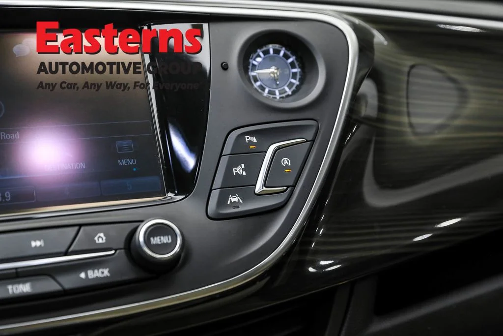 Used 2019 Brown Buick Premium II image 21