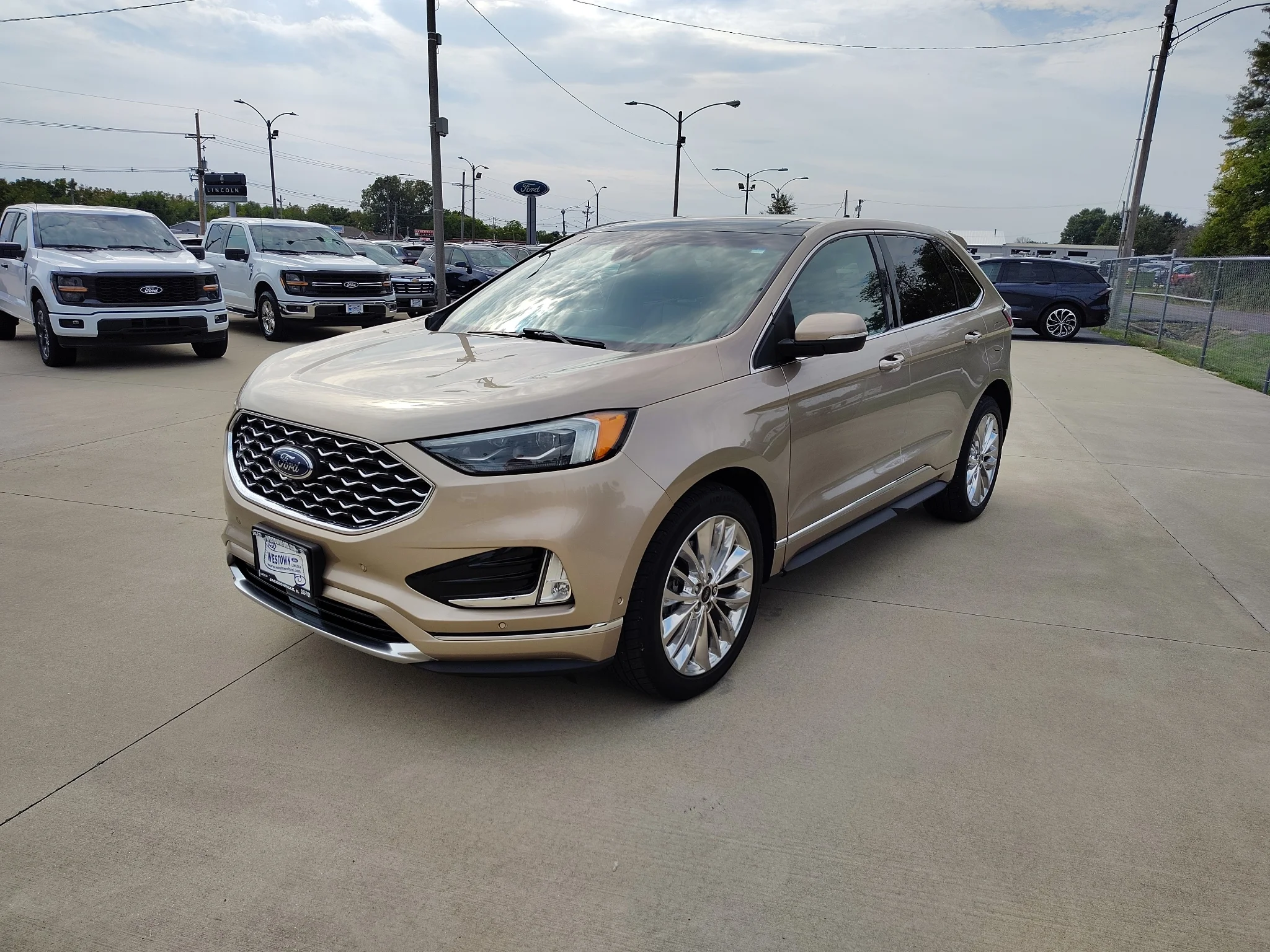 Used 2020 Desert Gold Metallic Ford Titanium image 7