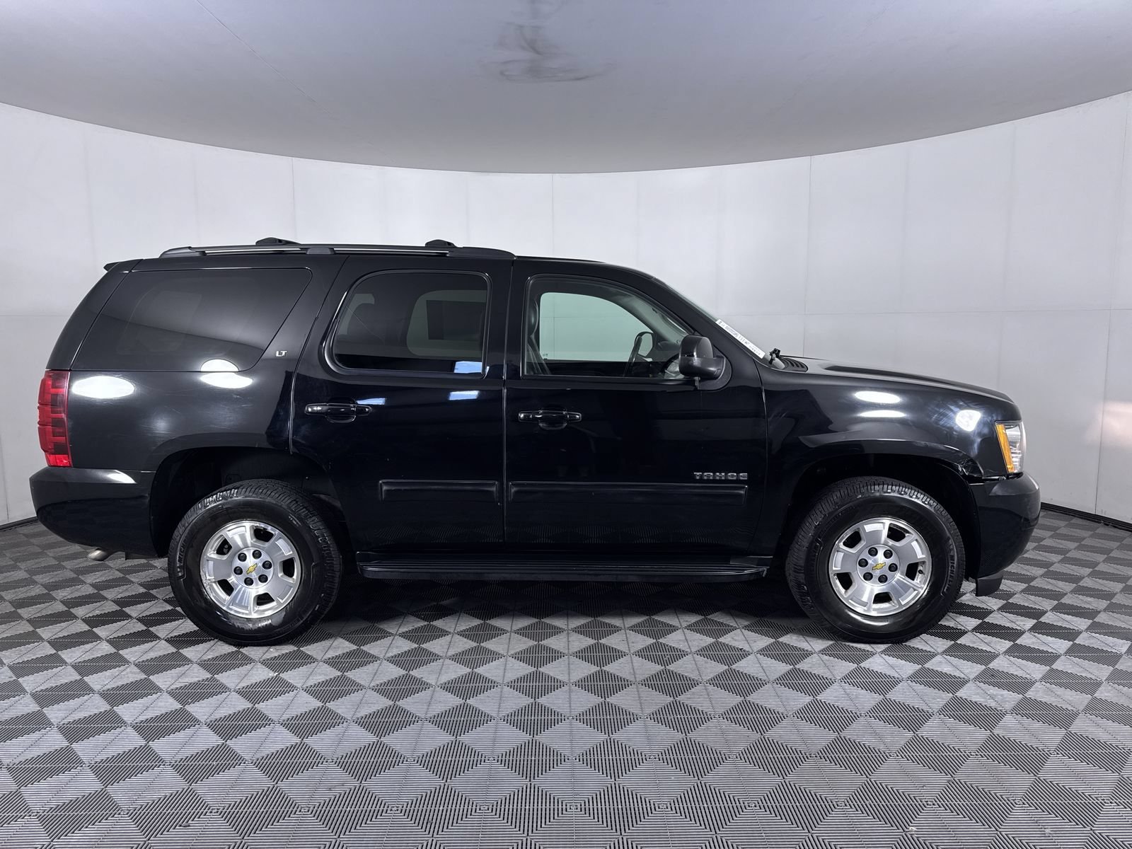 Used 2011 Black Chevrolet LT image 10
