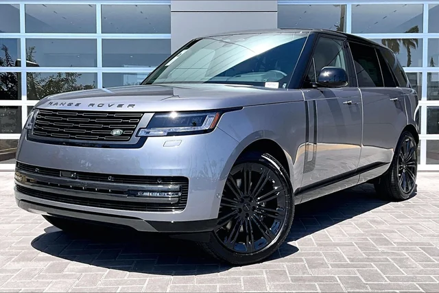2026 Land Rover Range Rover SE