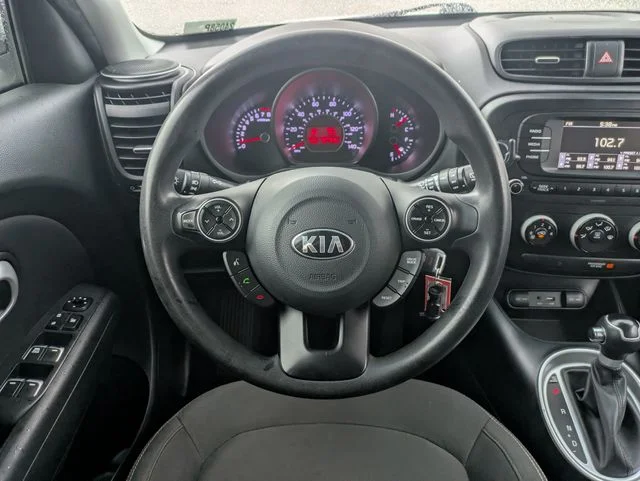 Used 2017 Silver Kia Base image 28