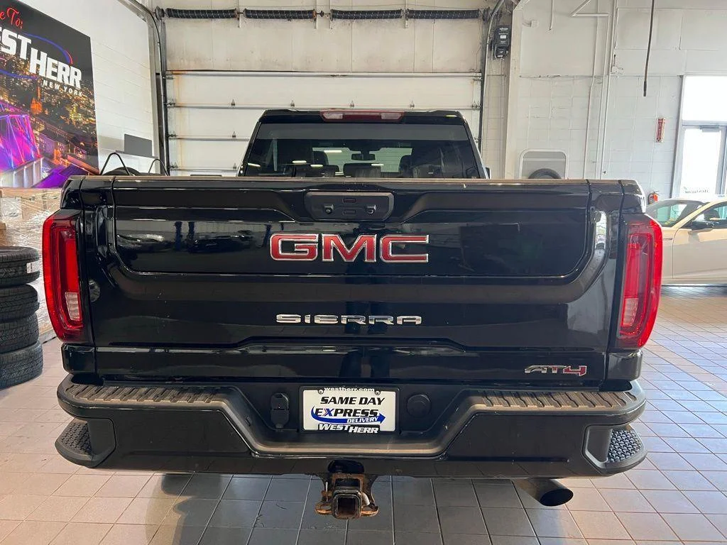 Used 2022 Ebony Twilight Metallic GMC AT4 image 8