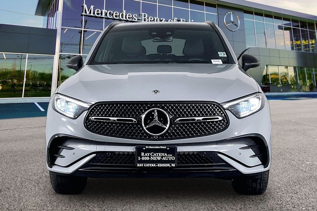 Used 2026 White Mercedes-Benz GLC 300 image 3