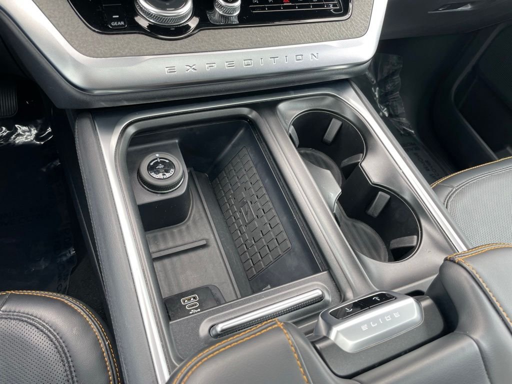 Used 2025 Gray Ford Tremor image 14
