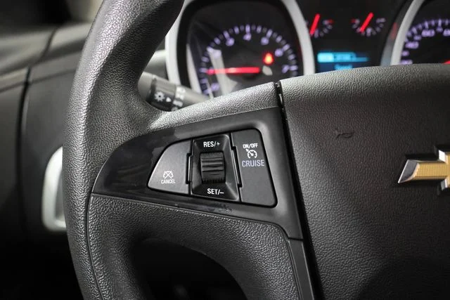 Used 2014 Blue Metallic Chevrolet LS image 17