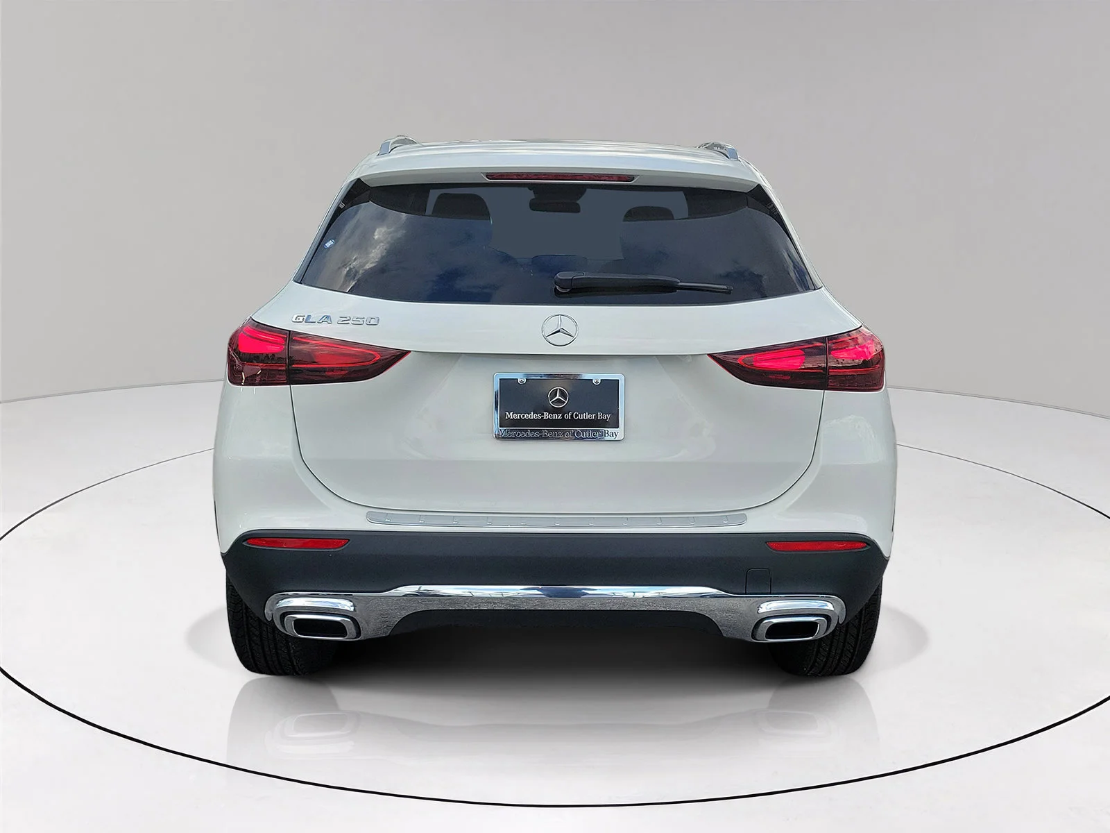 New 2026 Polar White Mercedes-Benz GLA 250 image 5