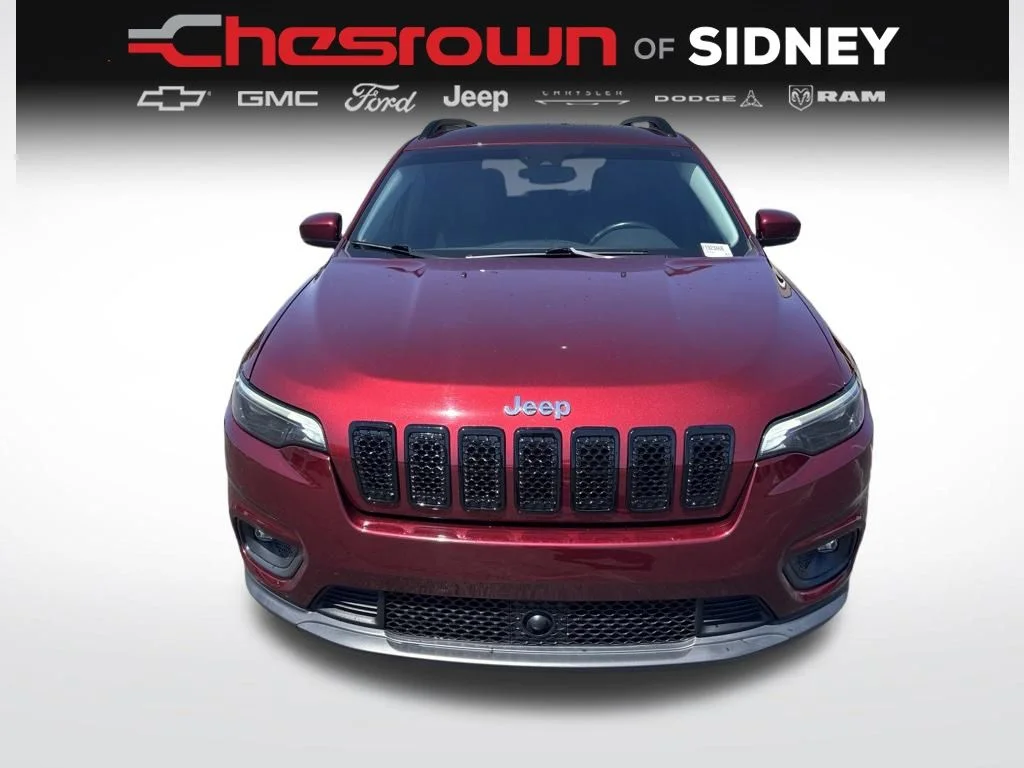 Used 2020 Red Jeep Latitude Plus image 8