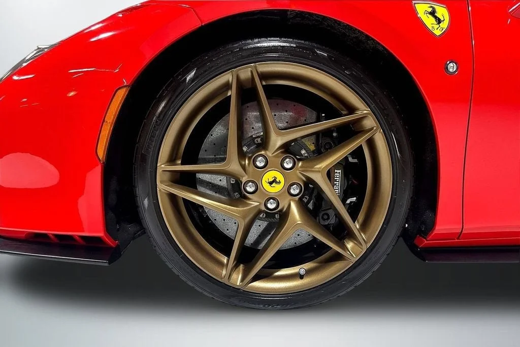 Used 2020 Rosso Scuderia Ferrari  image 28