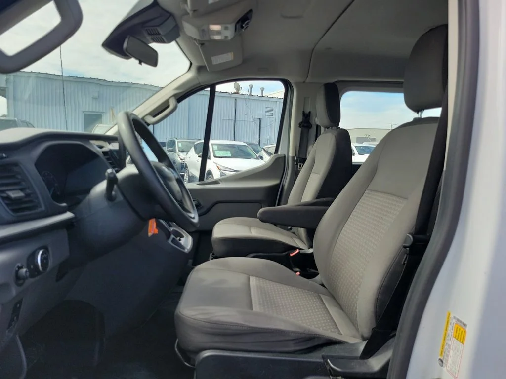 2024 Ford Transit Passenger Van XL - Photo 19