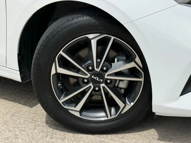 Used 2023 Kia Forte LXS with VIN 3KPF24AD8PE604099 for sale in Leander, TX