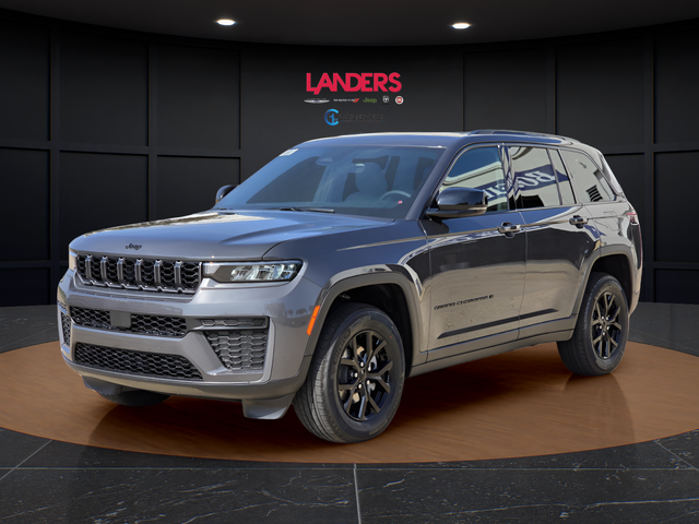 2026 Jeep Grand Cherokee Laredo Altitude